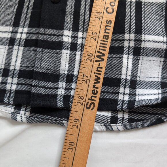 NWOT Tilley Men's Black and White Plaid/Flannel Button Up Shirt, Small - Picture 7 of 7